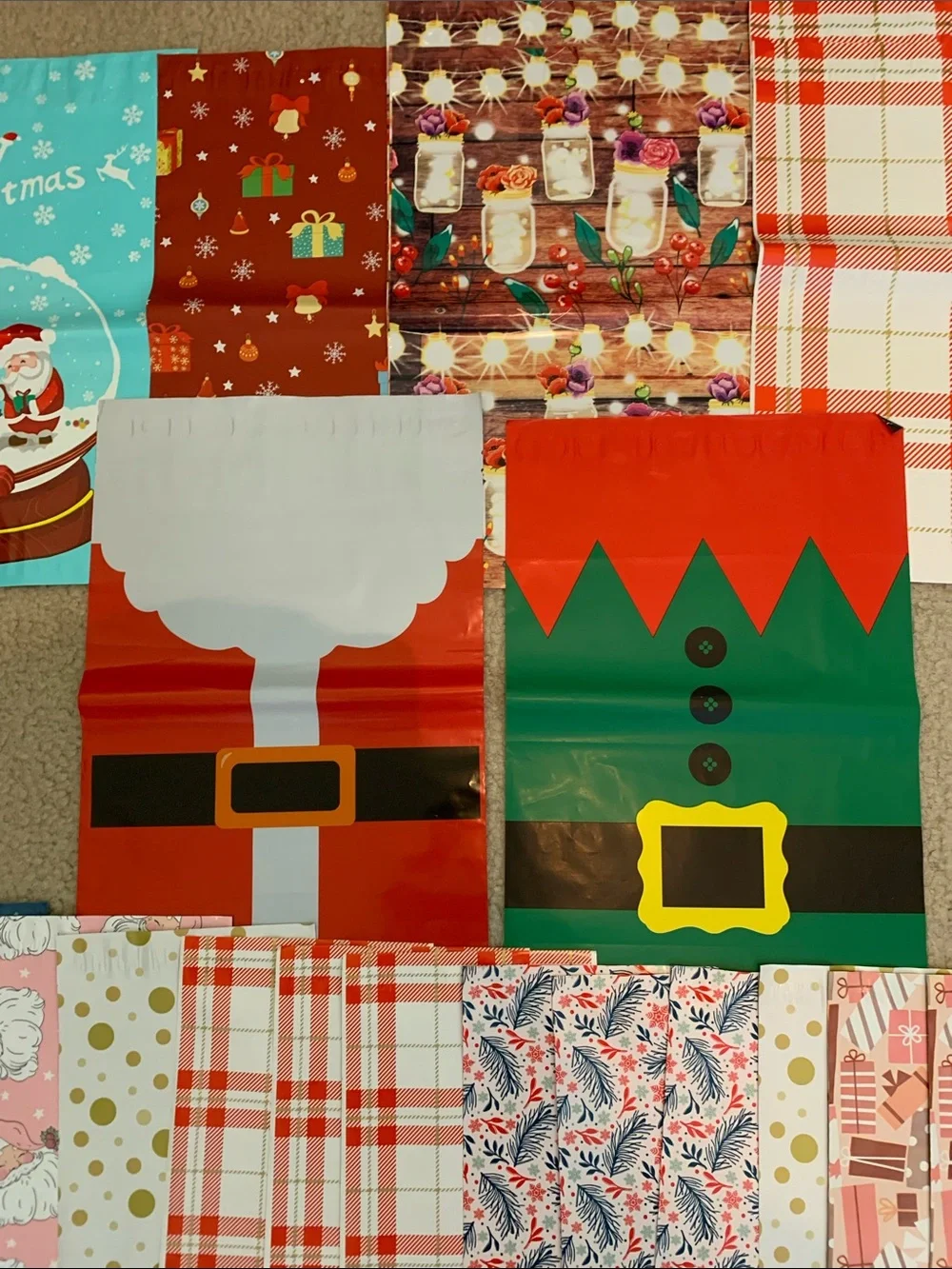 Christmas/Holiday Variety Pack Lot of 20 Polymailers & 20 Stickers (6X9) (10X13)